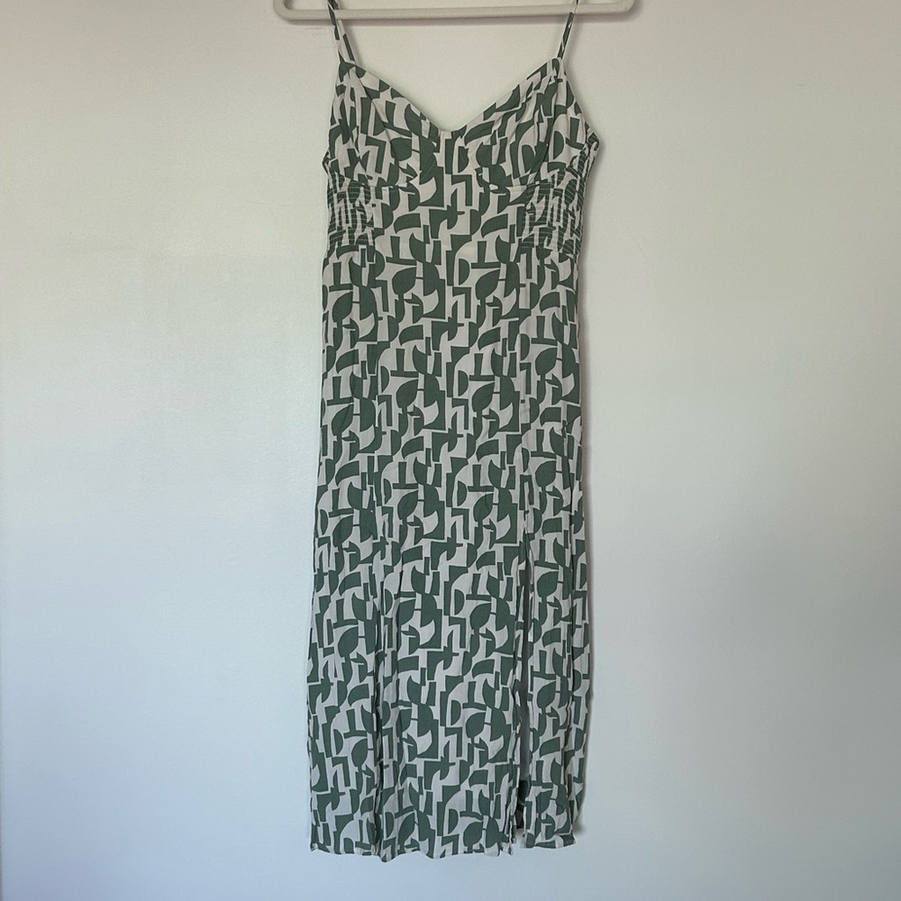 Dynamite old money corset midi dress in green - Picture 6 of 11
